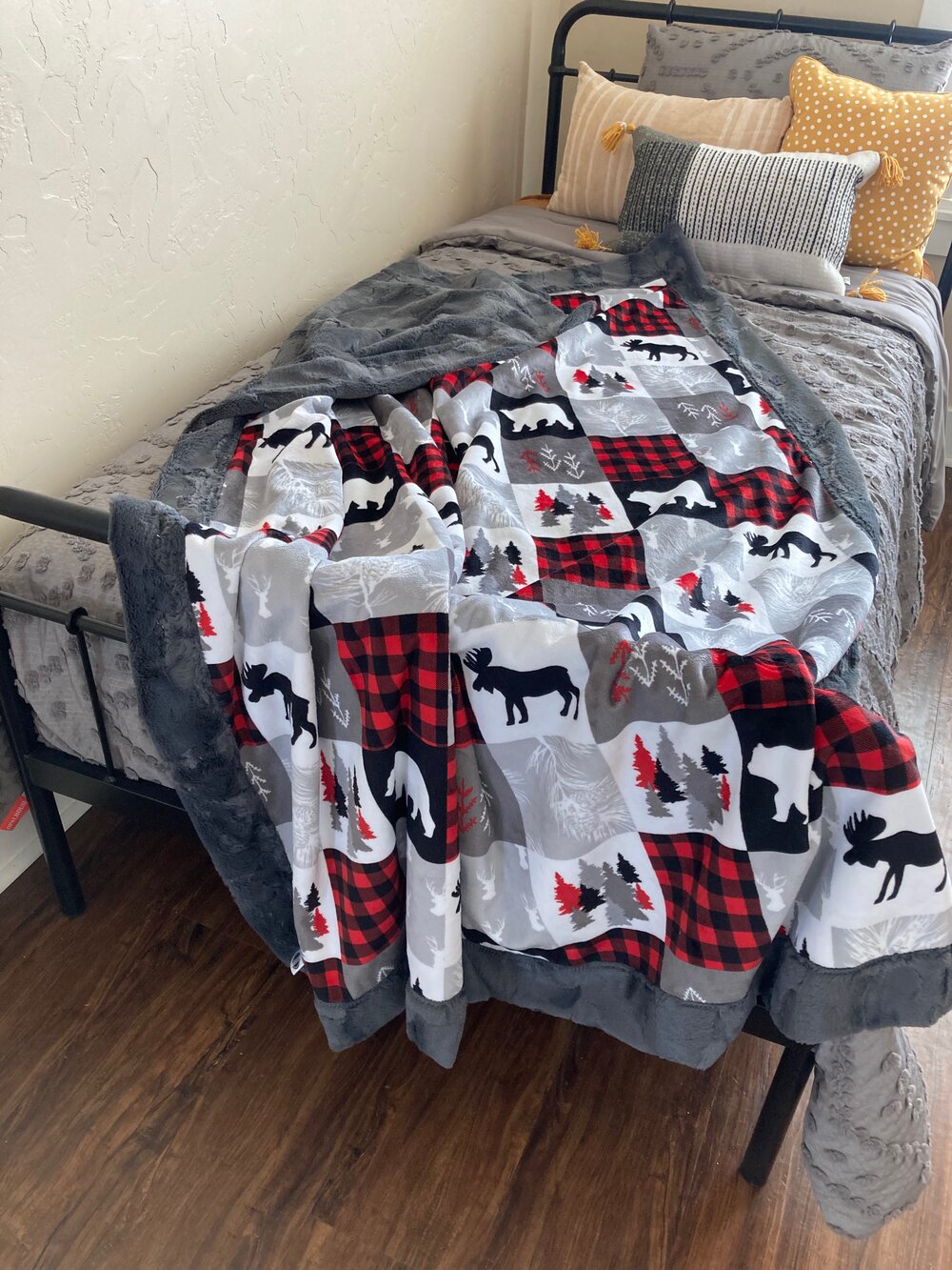 Cabin Minky - FrawstedCreations